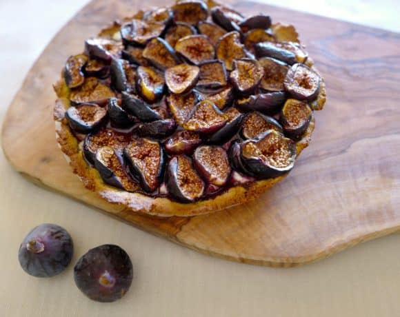 Flourless fig tart, grain-free fig tart by Foodjoya
